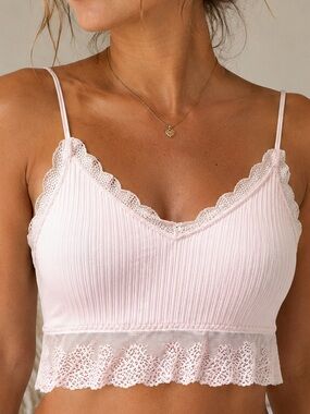Sz M/L NWOT Anemone Ribbed Pink Lace-Trim Bralette